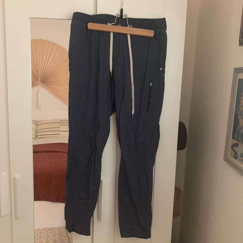 Viouri athletic cargo pants